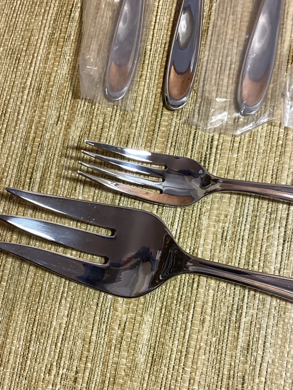 New Stainless Steel Serving Forks Silver Unbranded